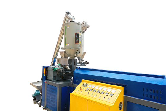 JTPP-110 플라스틱 모방 라탄 제조 기계: 3300mm 나사, 6 스트랩, 130kg / h 용량